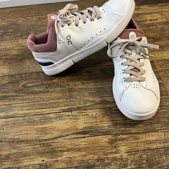 On Running Women's Sneakers - White and Pink - Picture 2 of 7